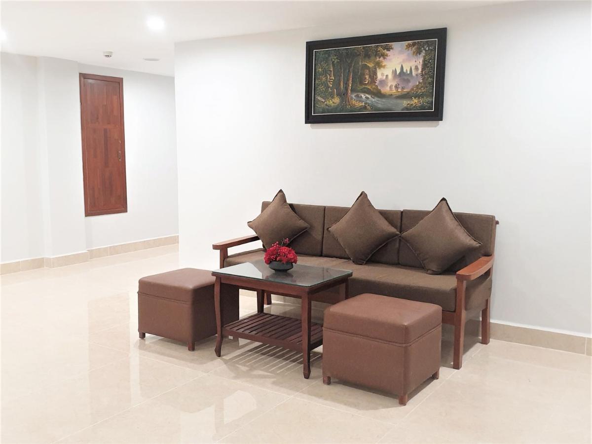 Ban Ban Hotel Phnom Penh Exterior photo