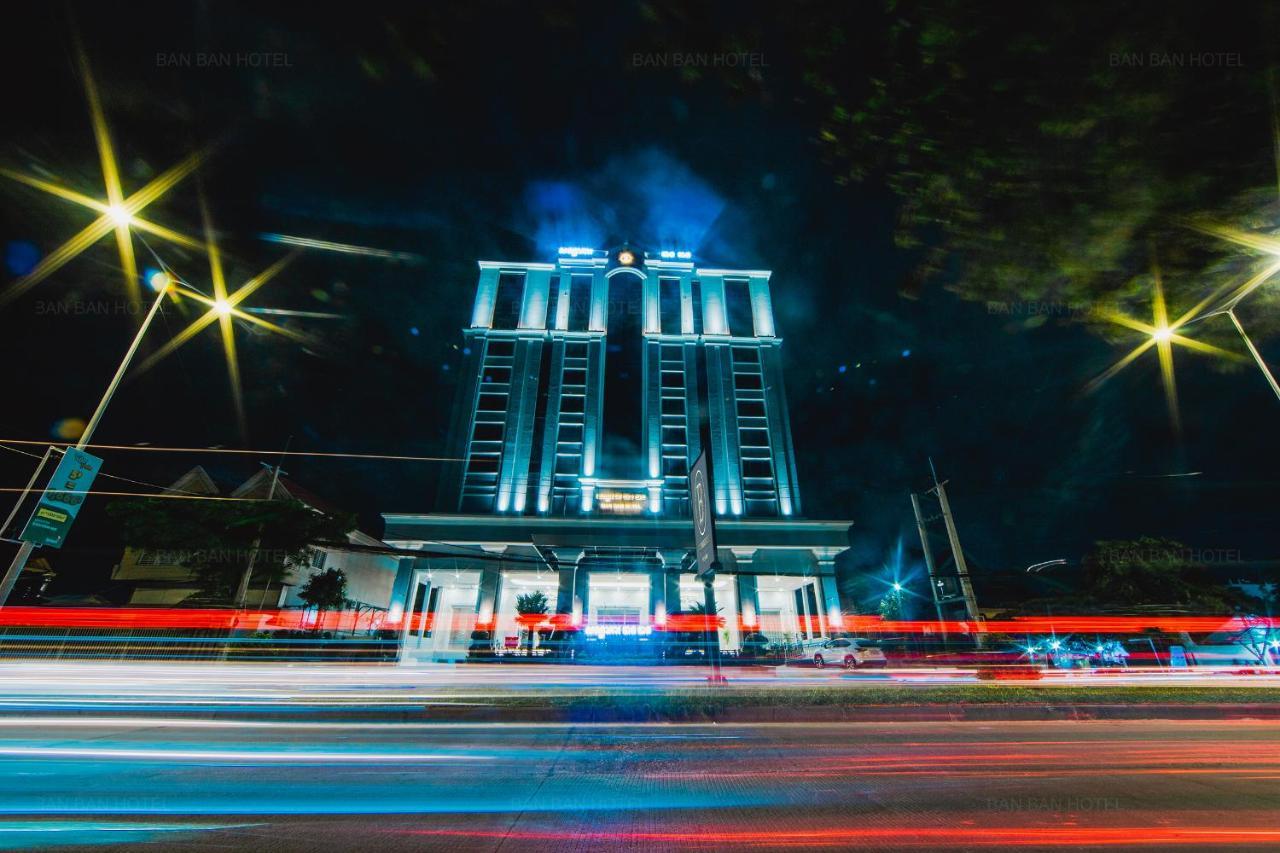 Ban Ban Hotel Phnom Penh Exterior photo