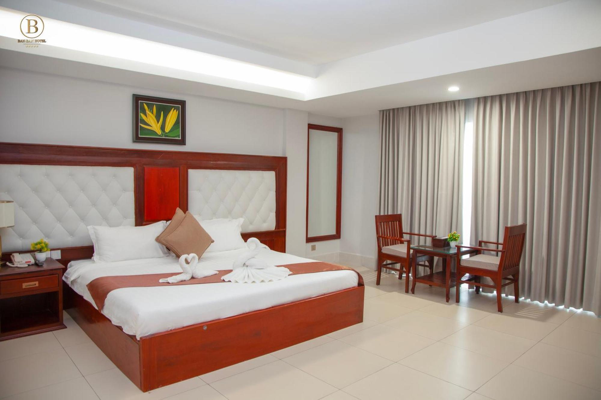 Ban Ban Hotel Phnom Penh Exterior photo