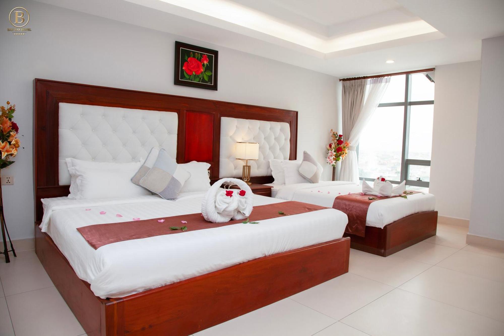 Ban Ban Hotel Phnom Penh Exterior photo
