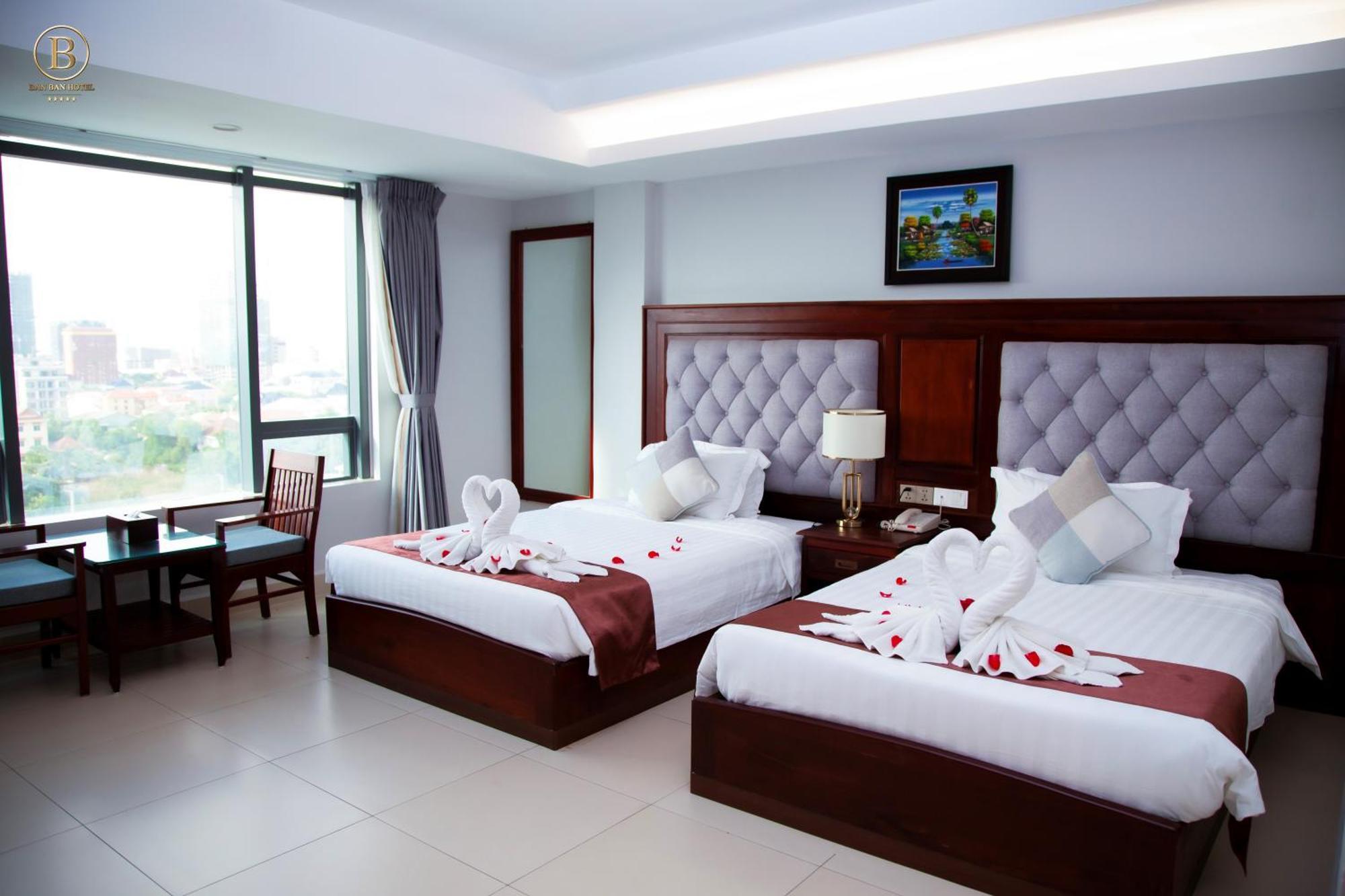 Ban Ban Hotel Phnom Penh Exterior photo